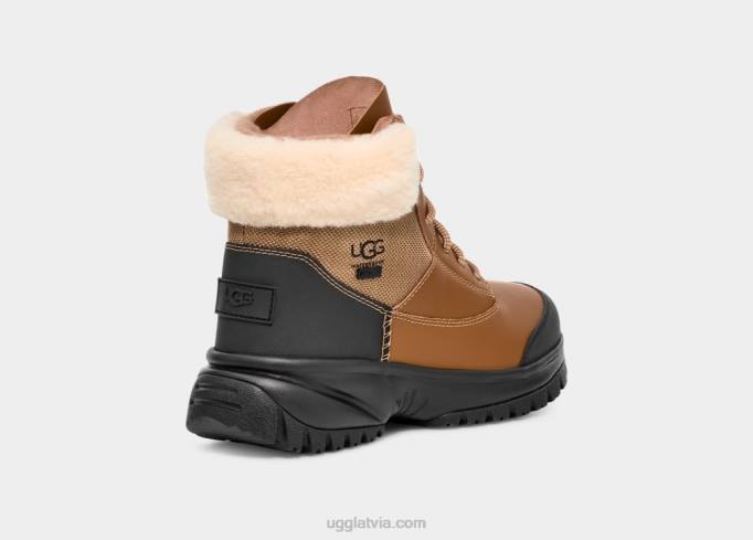 sievietes UGG yose fluff v2 Z48J562 kastanis