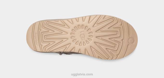 sievietes UGG klasisks mini ii zābaks Z48J854 ugunskurs
