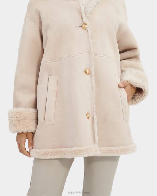 sievietes UGG Faydon reversable shearling jaka Z48J2268 smiltis